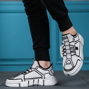 Wild white sneakers men's breathable mesh casual sneakers.