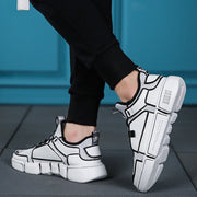 Men's wild white sneakers in breathable mesh with plain pattern.