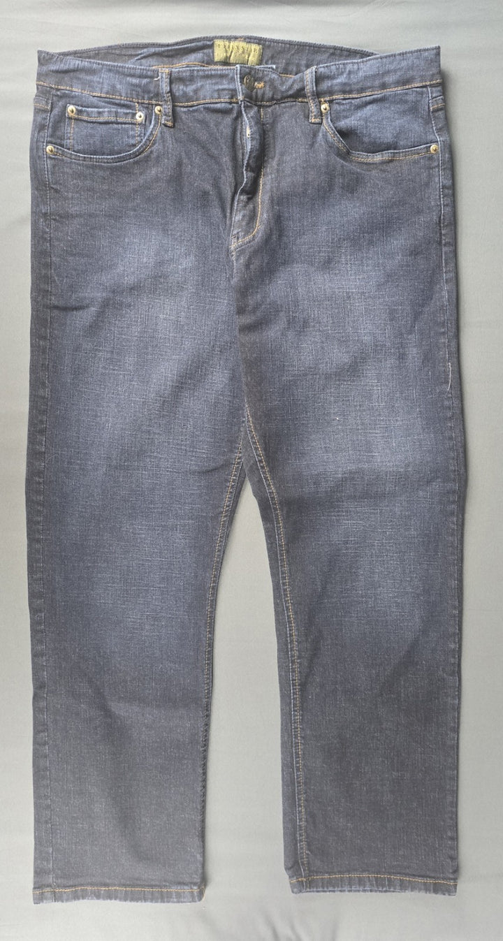 Uban Star Jean Mens 38x30 Blue Dark Wash Straight Leg Relaxed Fit