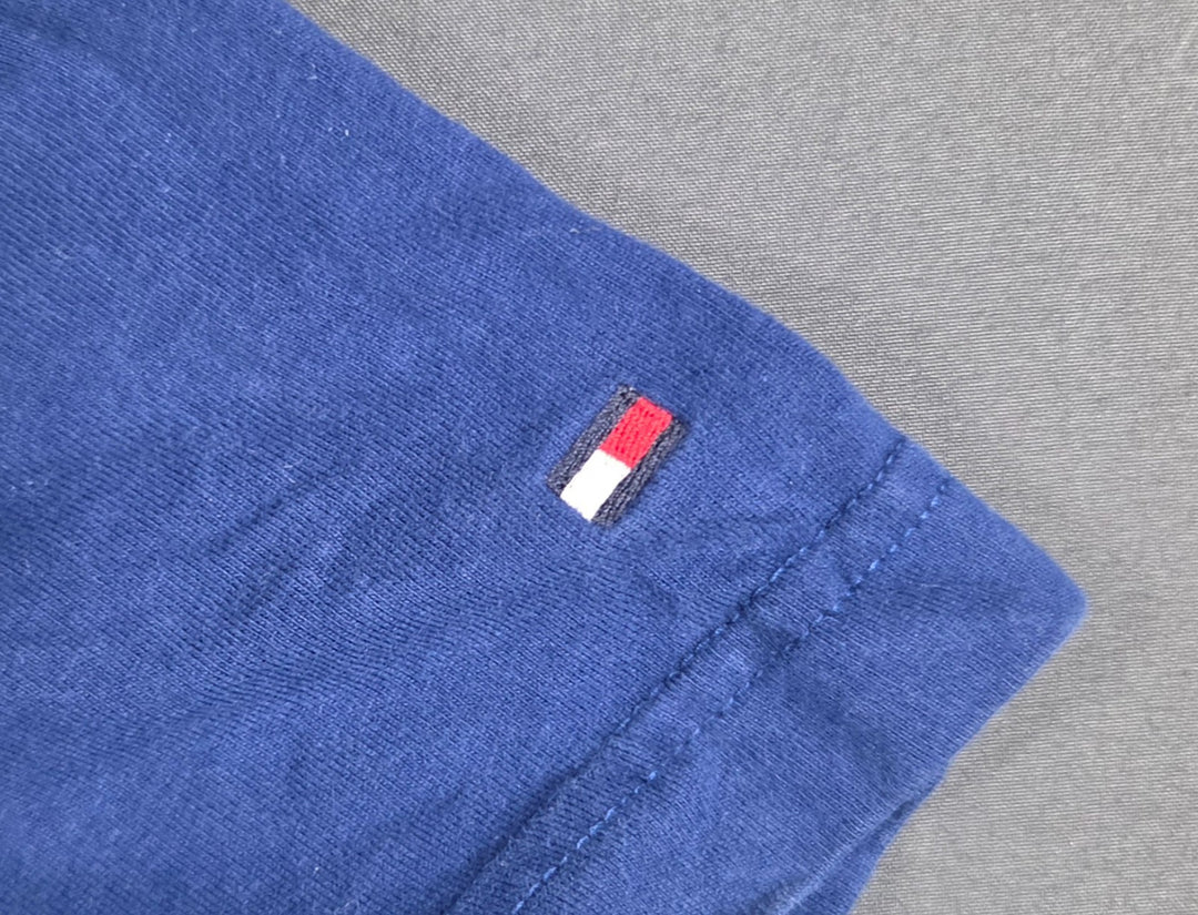 Tommy Hilfiger T-Shirt Mens Large Blue White New York City Crest Logo CoTommtton