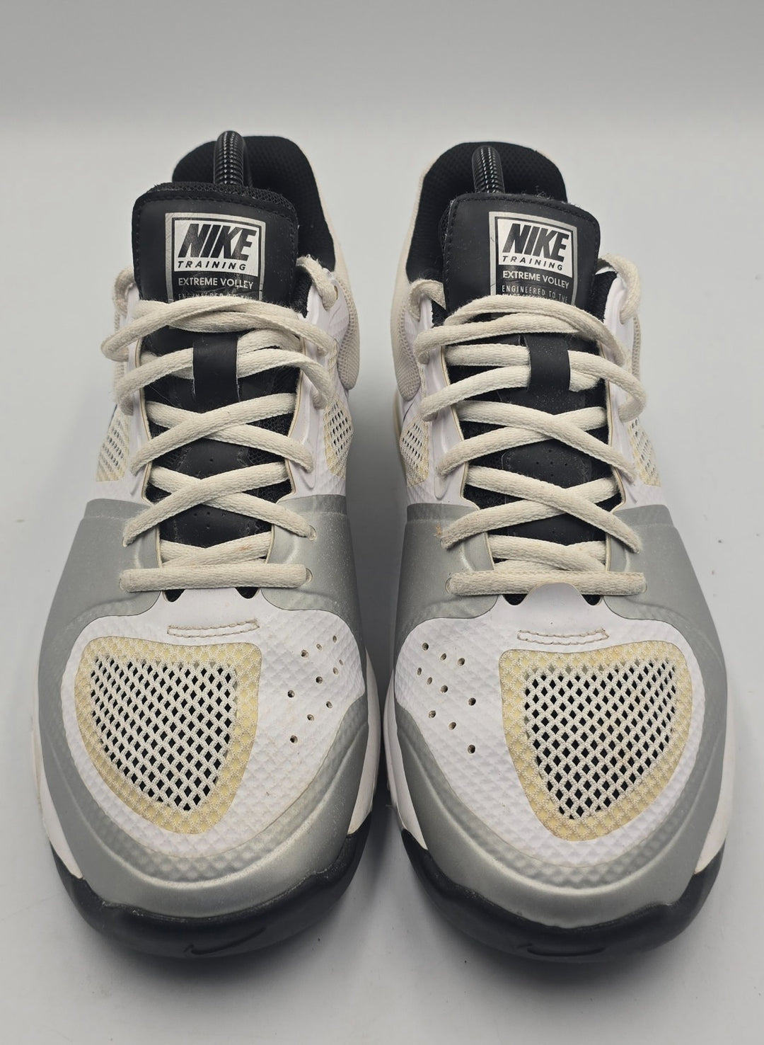 Nike Air Extreme Volley 442249-101 Womens 9 Athletic Shoes White Black Sneakers