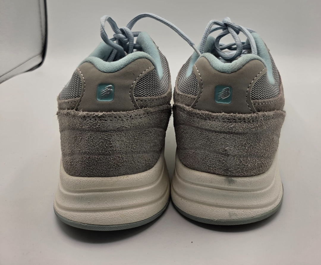 New Balance 877v1 WW877SB Womens 9 B Walking Shoes Silver Athletic Sneakers