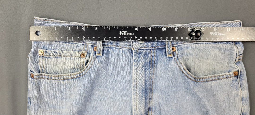 VTG Levis 550 Jeans Mens 33x34 Blue Light Washed Relaxed Fit Straight Leg USA...