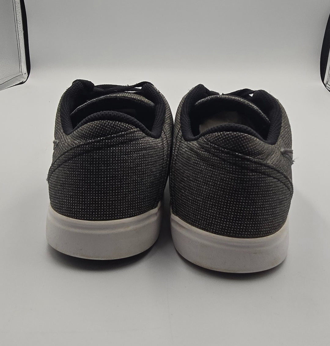 Nike Check Canvas SB 905373-008 Youth 7 Shoes Black Swoosh Lace Up Sneakers