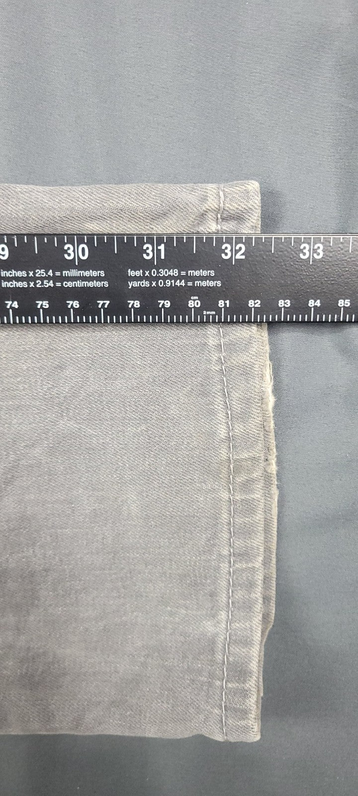 Levis 514 Jeans Mens 32x34 Gray Light Wash Straight Leg Slim Fit Washed Out