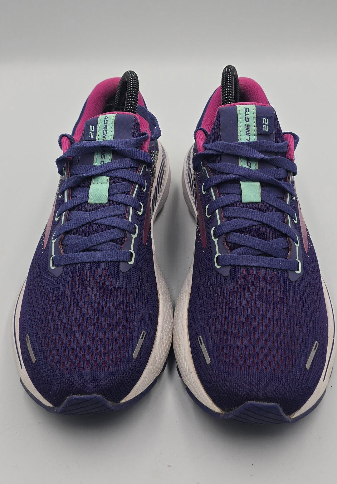 Brooks Adrenaline GTS 22 1203531B403 Womens 8.5 Running Shoes Navy Yucca Sneaker