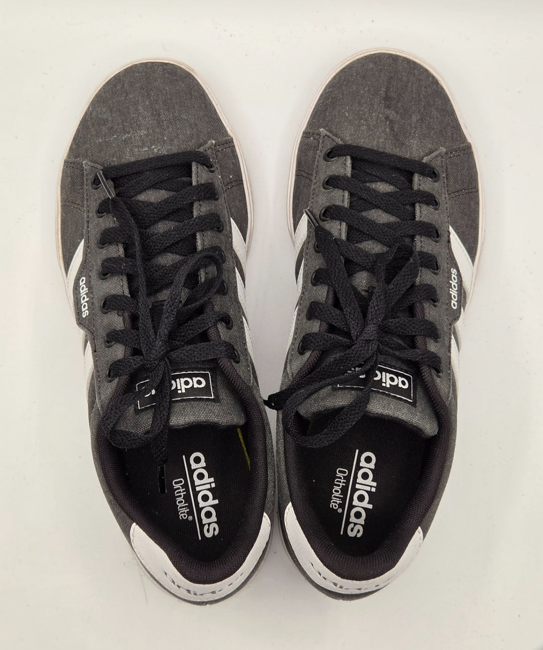 Adidas Daily 3.0 FW7033 Mens 8.5 Skateboard Shoes Black White Canvas Low Top 