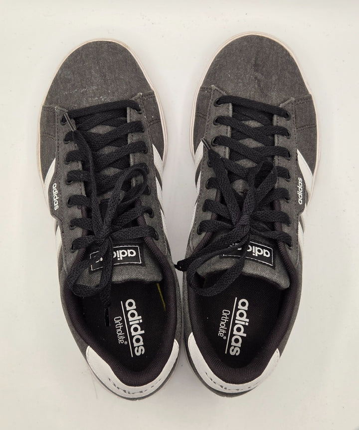 Adidas Daily 3.0 FW7033 Mens 8.5 Skateboard Shoes Black White Canvas Low Top 