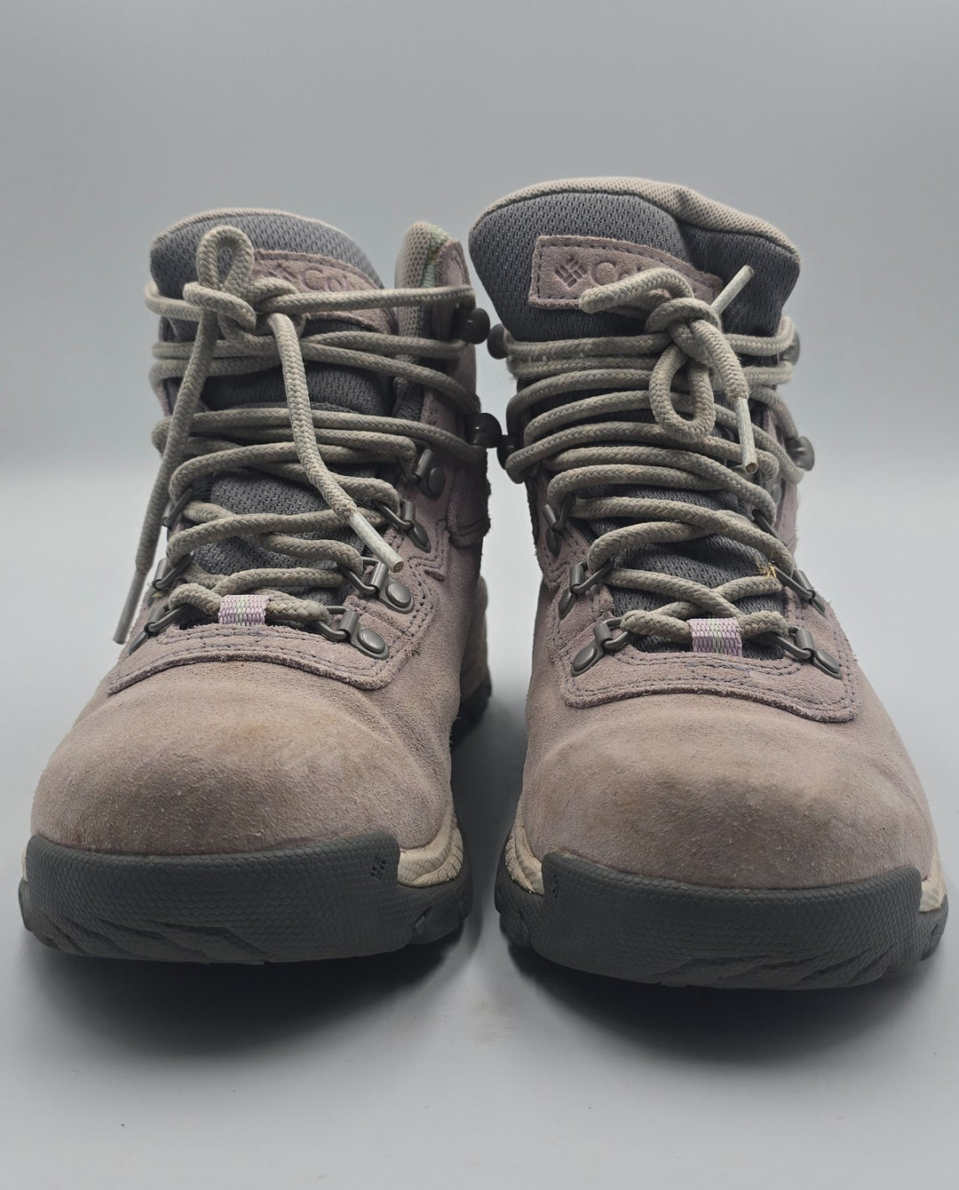 Columbia Newton Ridge Plus Womens 7.5 Hiking Boots Amped Suede Waterproof Ankle