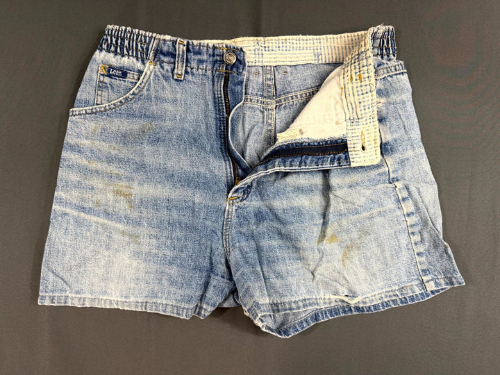 Vintage Lee Shorts Womens 12 Blue Denim 5-Pockets Whiskered Classic Americana
