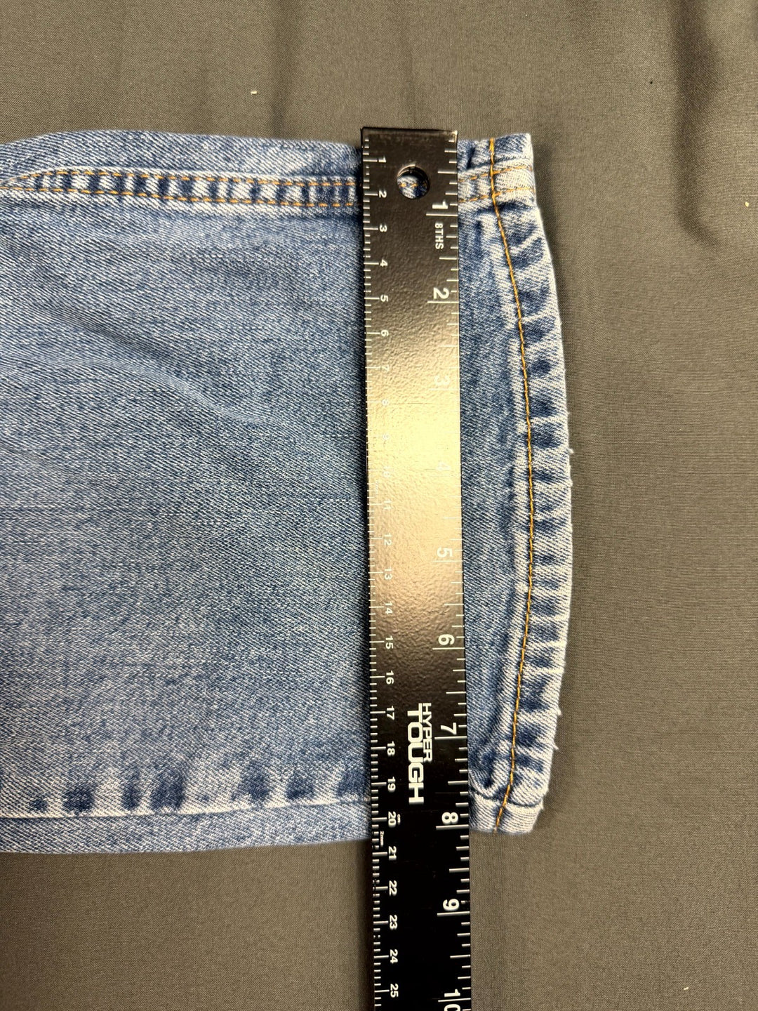 Levis 550 Relaxed Fit Jeans Mens 36x30 Medium Wash Blue Denim 00550-0100