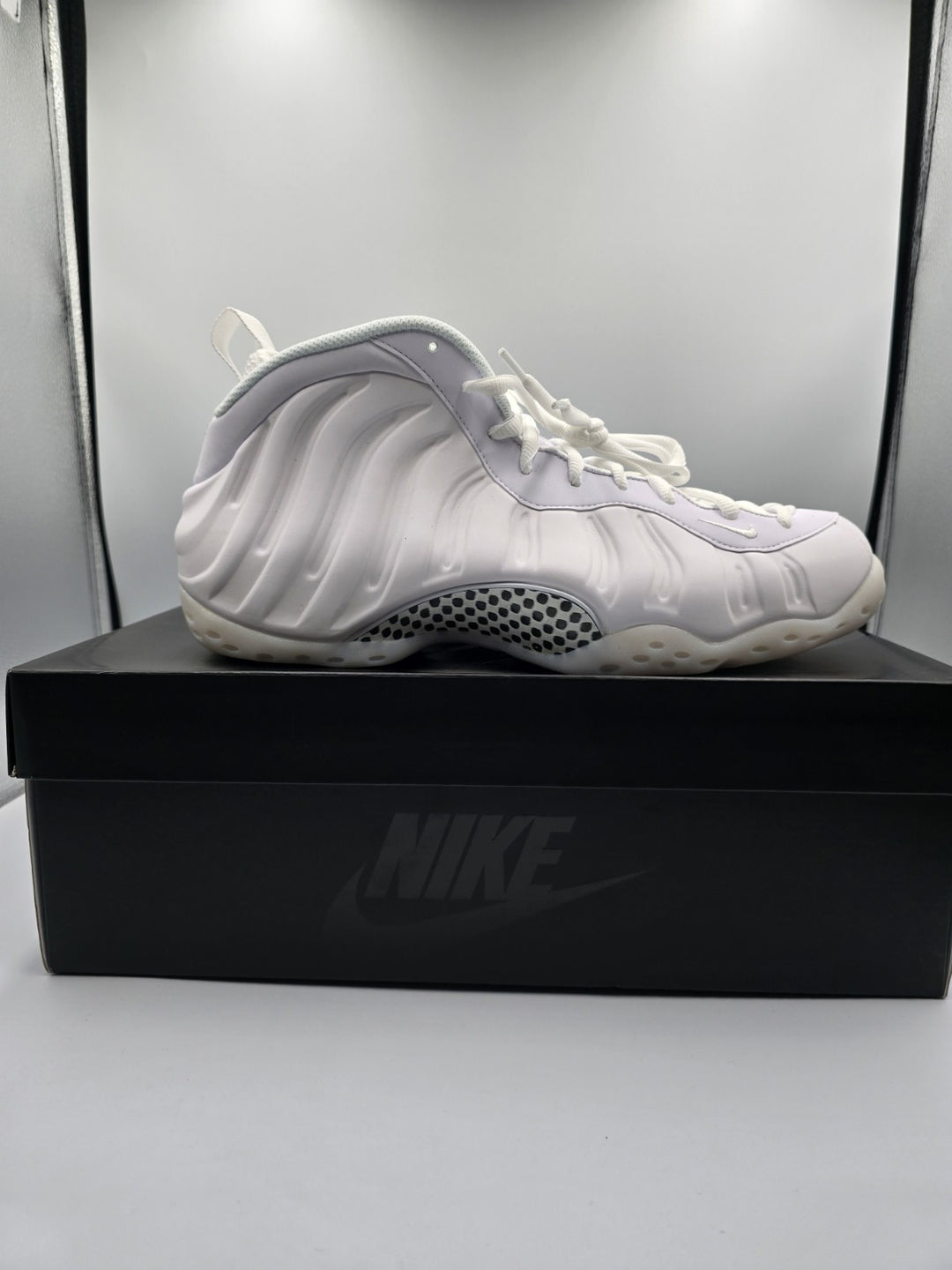 Nike Air Foamposite One Triple White Mens Size 12 HJ5195-100 Basketball Sneaker