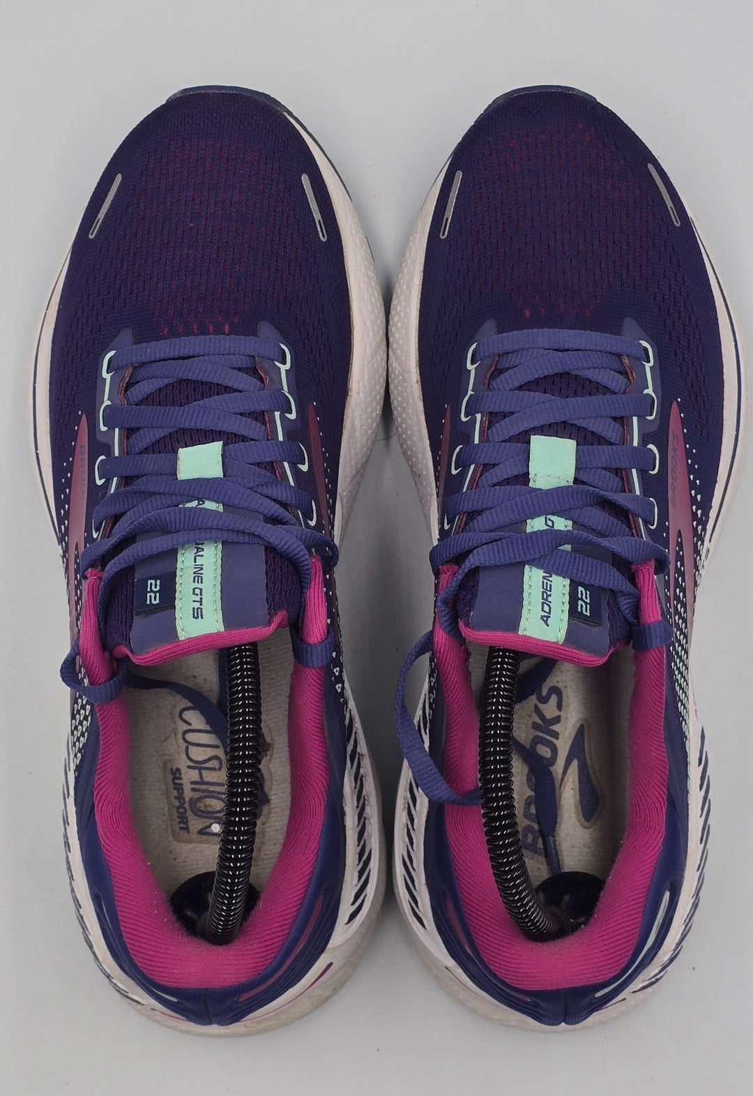 Brooks Adrenaline GTS 22 1203531B403 Womens 8.5 Running Shoes Navy Yucca Sneaker