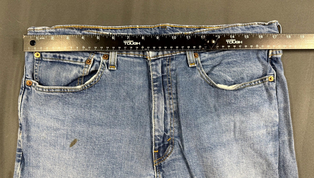 Levis 550 Relaxed Fit Jeans Mens 36x30 Medium Wash Blue Denim 00550-0100