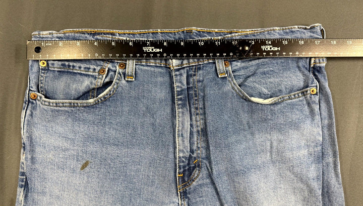 Levis 550 Relaxed Fit Jeans Mens 36x30 Medium Wash Blue Denim 00550-0100