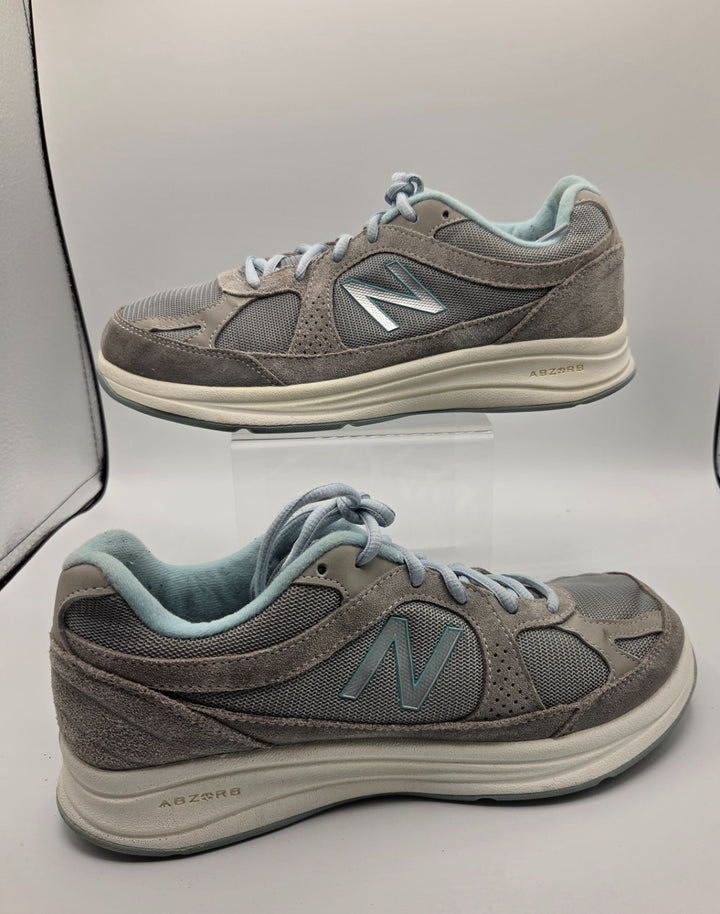 New Balance 877v1 WW877SB Womens 9 B Walking Shoes Silver Athletic Sneakers