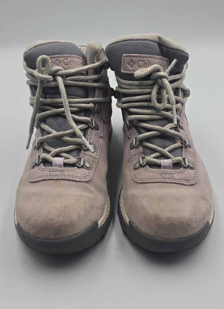 Columbia Newton Ridge Plus Womens 7.5 Hiking Boots Amped Suede Waterproof Ankle