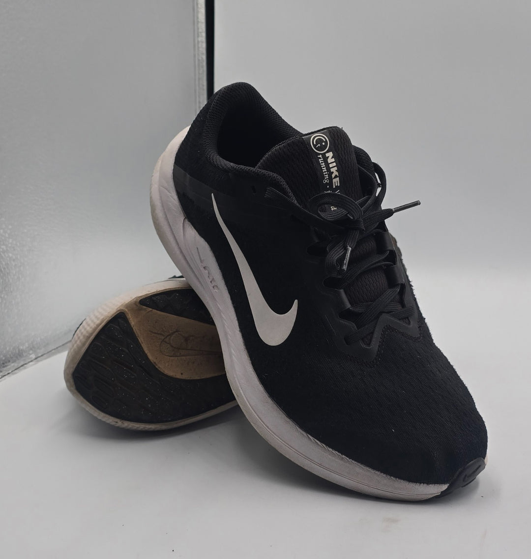 Nike Winflo 10 Extra Wide FN7992-003 Mens 9 Running Shoes Black White Sneaker