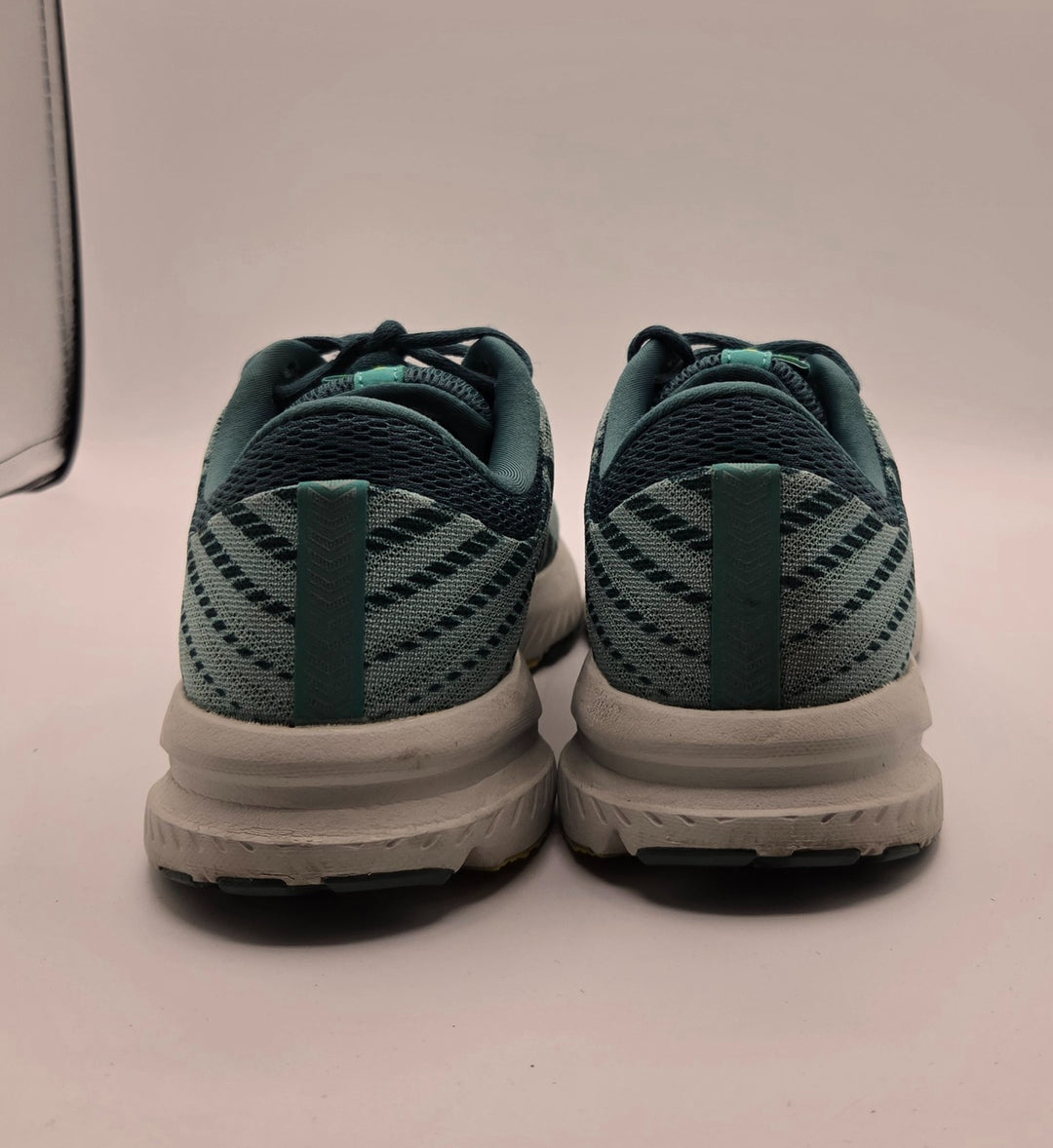 Brooks Launch 6 1202851B365 Womens US 7.5 B Running Shoes Latigo Pacific Sneaker