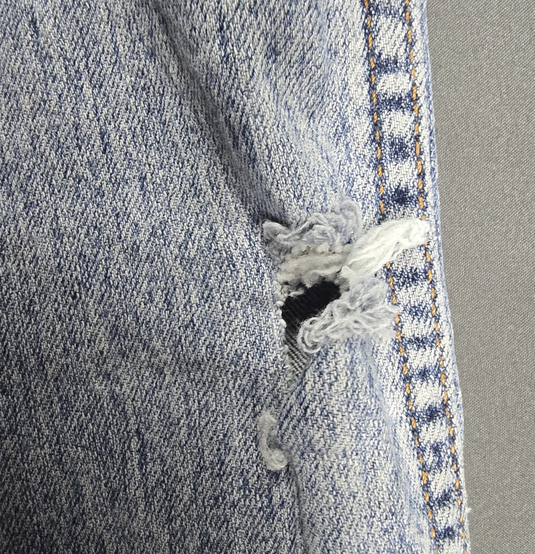Levis 505 Jeans Mens 34x32 Blue Light Wash Regular Fit Straight Leg Modern