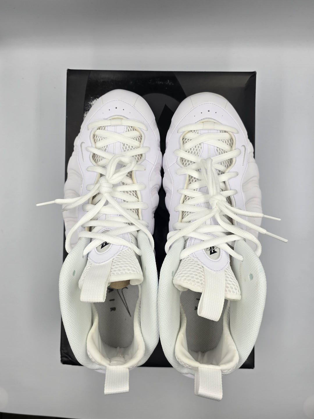 Nike Air Foamposite One Triple White Mens Size 12 HJ5195-100 Basketball Sneaker