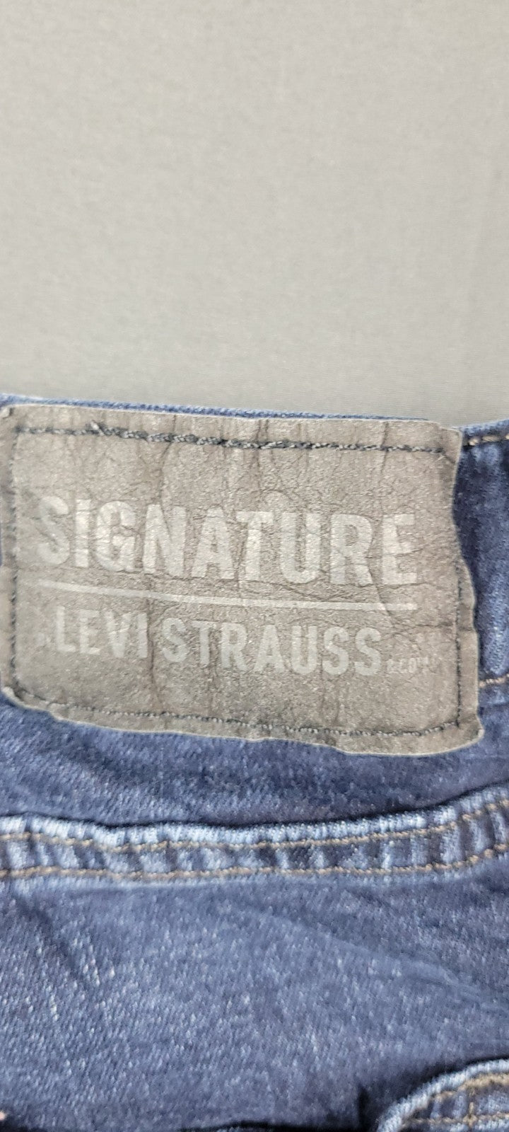 Signature by Levi Strauss &amp; Co. Jeans Mens 30x30 Dark Blue Denim Tapered Leg