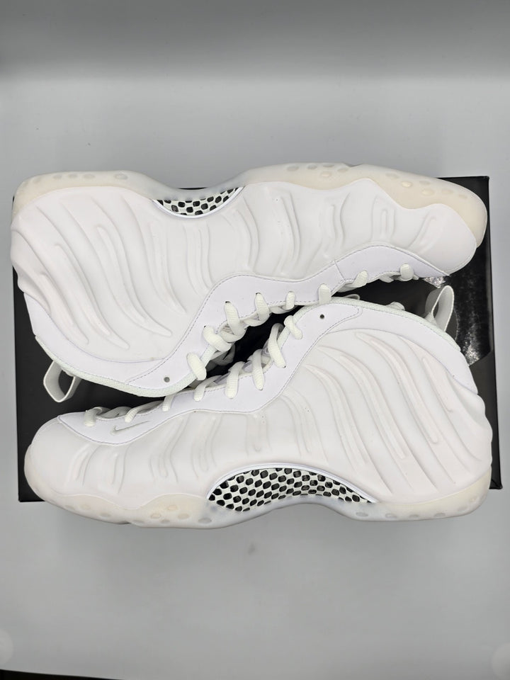 Nike Air Foamposite One Triple White Mens Size 12 HJ5195-100 Basketball Sneaker