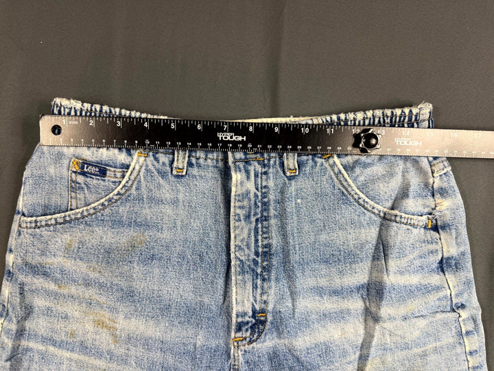 Vintage Lee Shorts Womens 12 Blue Denim 5-Pockets Whiskered Classic Americana