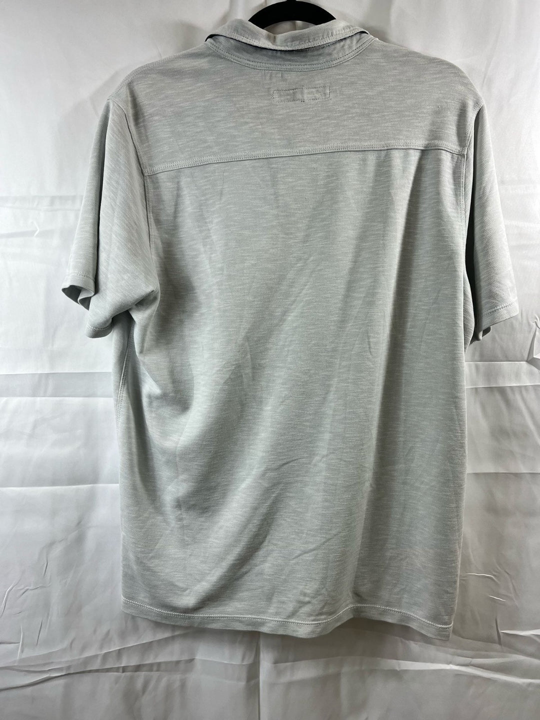 Tommy Bahama Polo Shirt Mens Medium Light Blue Short Sleeve Pullover Performance