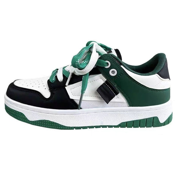 Casual sneakers in black, white, and green with synthetic leather, rubber sole, front lace-up design, suitable for all seasons.